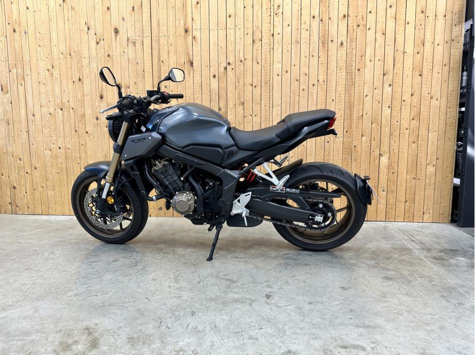 HONDA CB 650 R