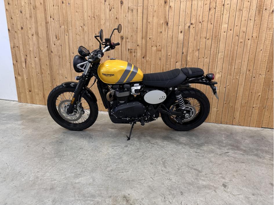 TRIUMPH SCRAMBLER 900