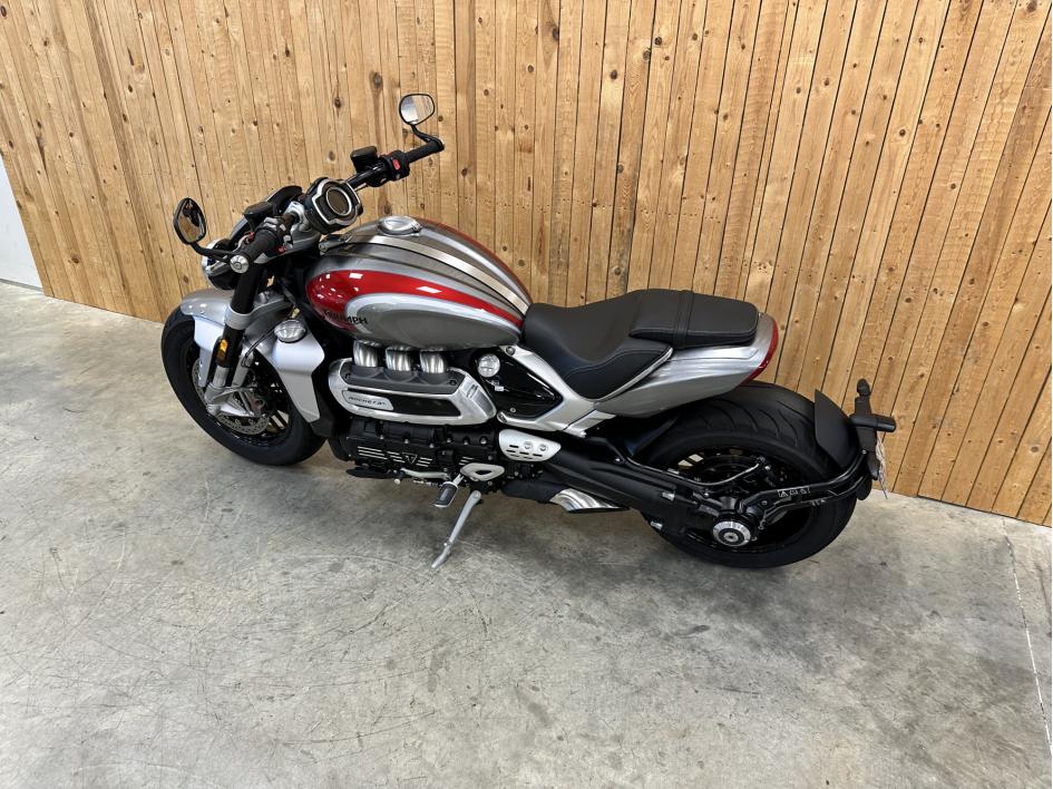 TRIUMPH ROCKET 3 R