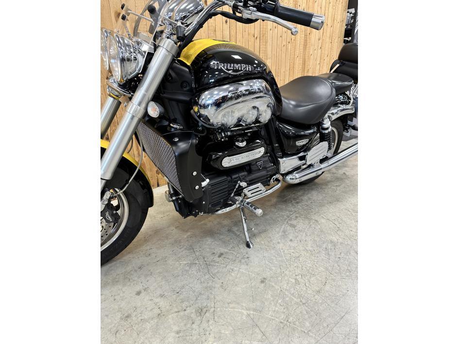 TRIUMPH Rocket III