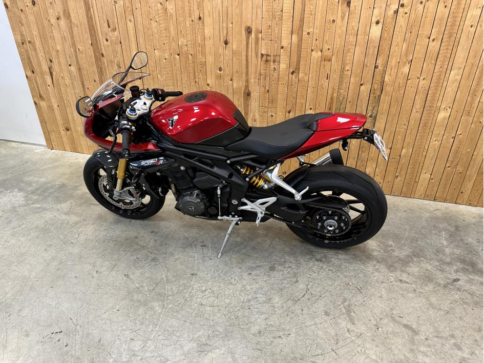 TRIUMPH SPEED TRIPLE 1200 RR