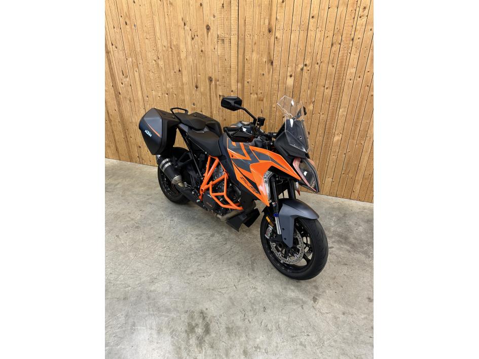 KTM 1290 SUPERDUKE GT