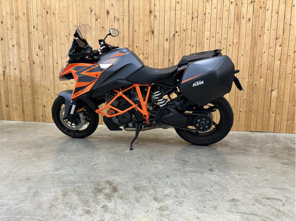 KTM 1290 SUPERDUKE GT