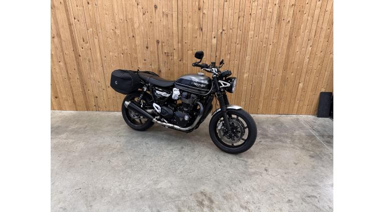 TRIUMPH SPEED TWIN 1200