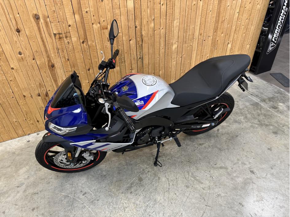 APRILIA TUONO 125 ABS