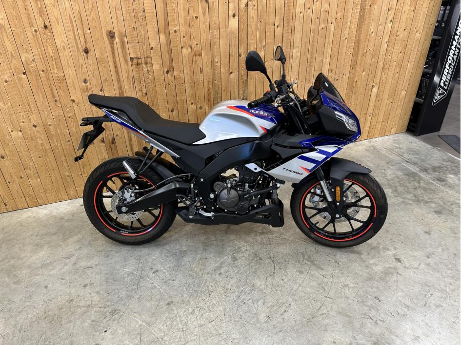 APRILIA TUONO 125 ABS