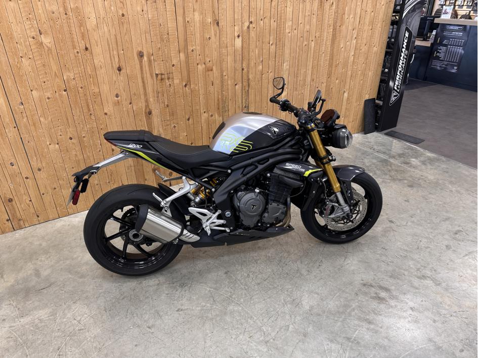 TRIUMPH SPEED TRIPLE 1200 RS