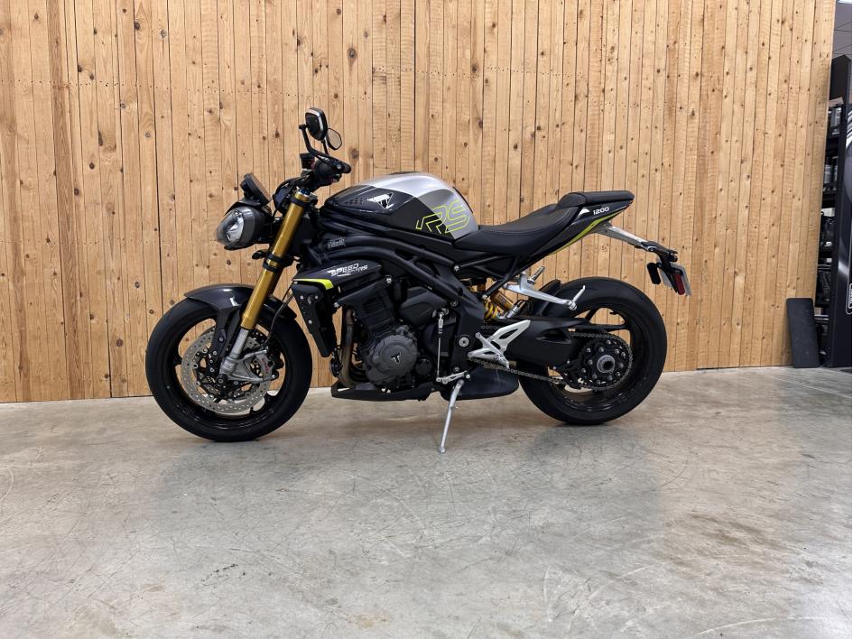 TRIUMPH SPEED TRIPLE 1200 RS