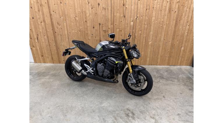 TRIUMPH SPEED TRIPLE 1200 RS