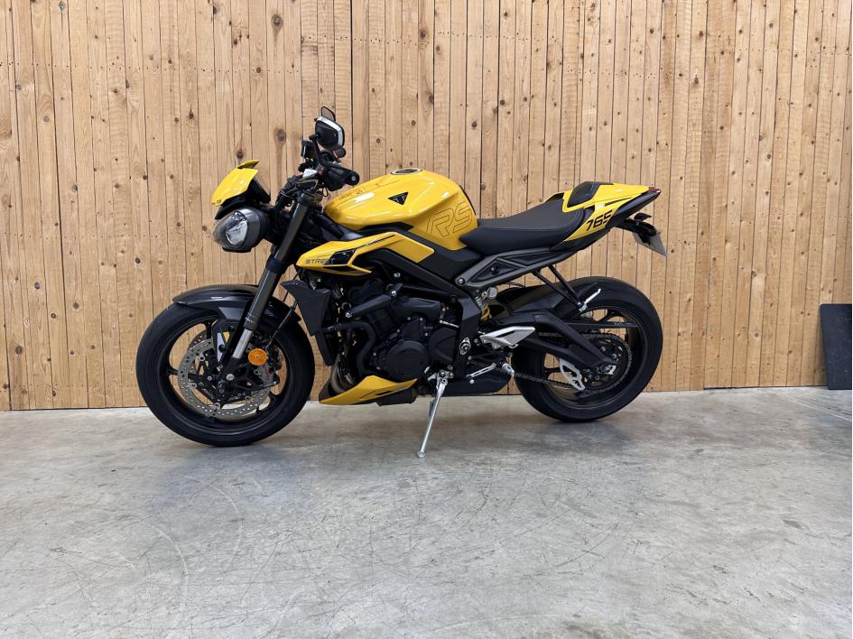 TRIUMPH STREET TRIPLE 765 RS