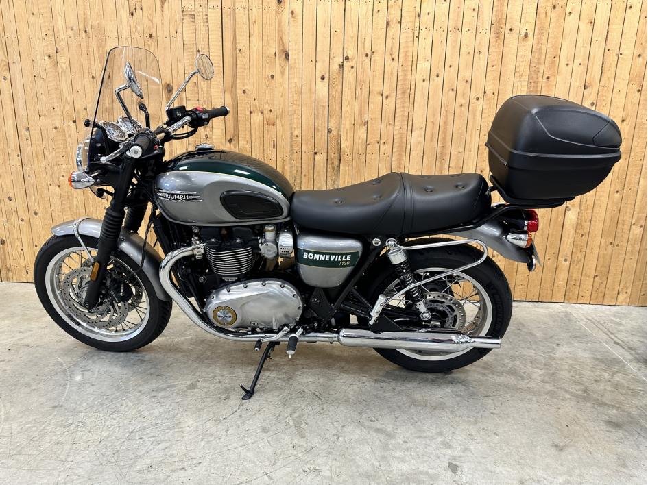 TRIUMPH Bonneville T120 GOLD LINE Edition