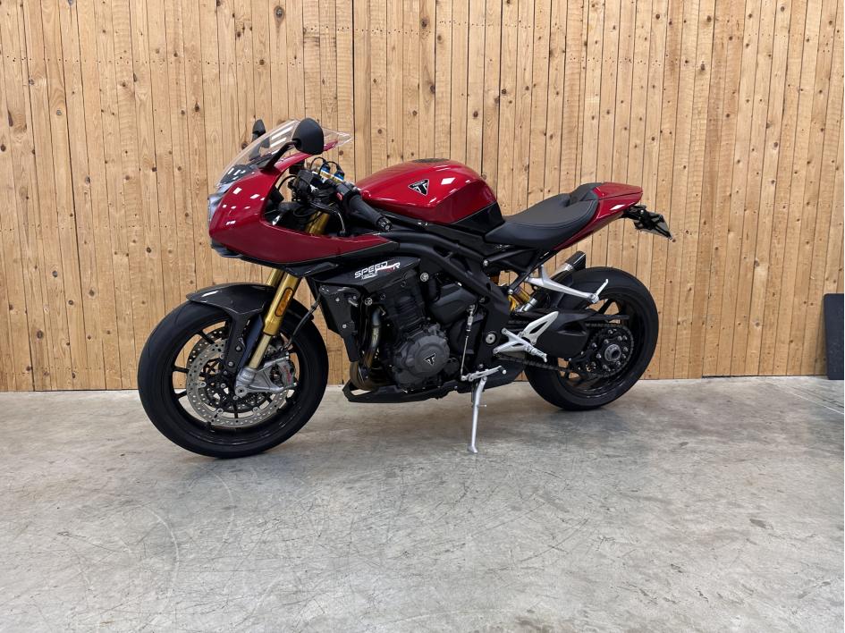 TRIUMPH SPEED TRIPLE 1200 RR