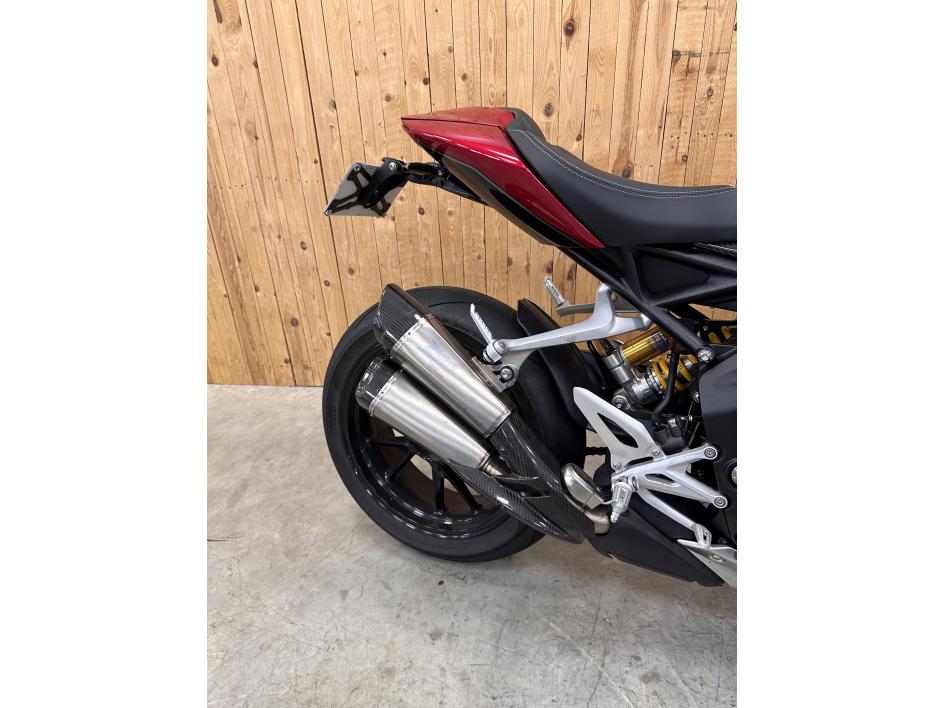 TRIUMPH SPEED TRIPLE 1200 RR