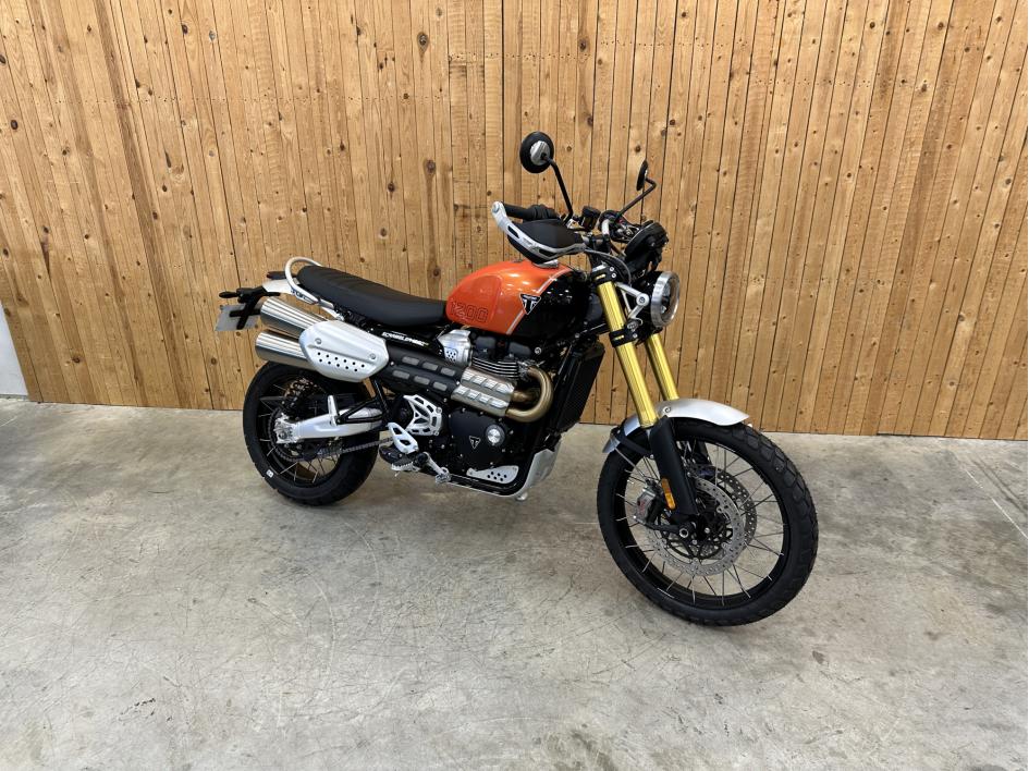 TRIUMPH SCRAMBLER 1200 XE