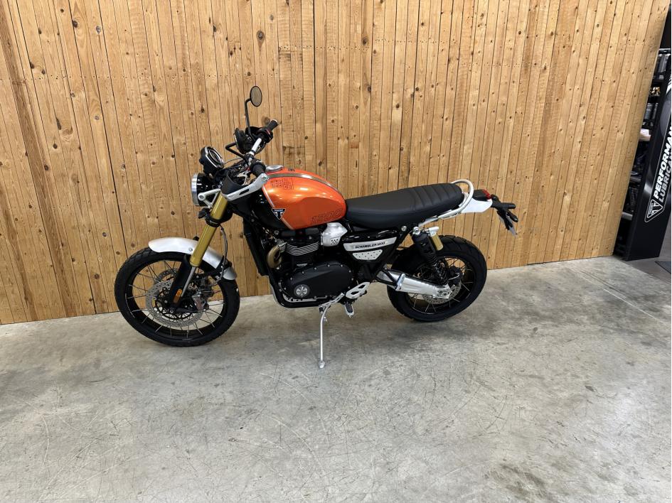 TRIUMPH SCRAMBLER 1200 XE