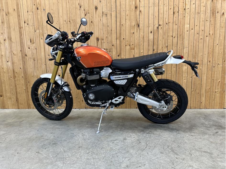 TRIUMPH SCRAMBLER 1200 XE