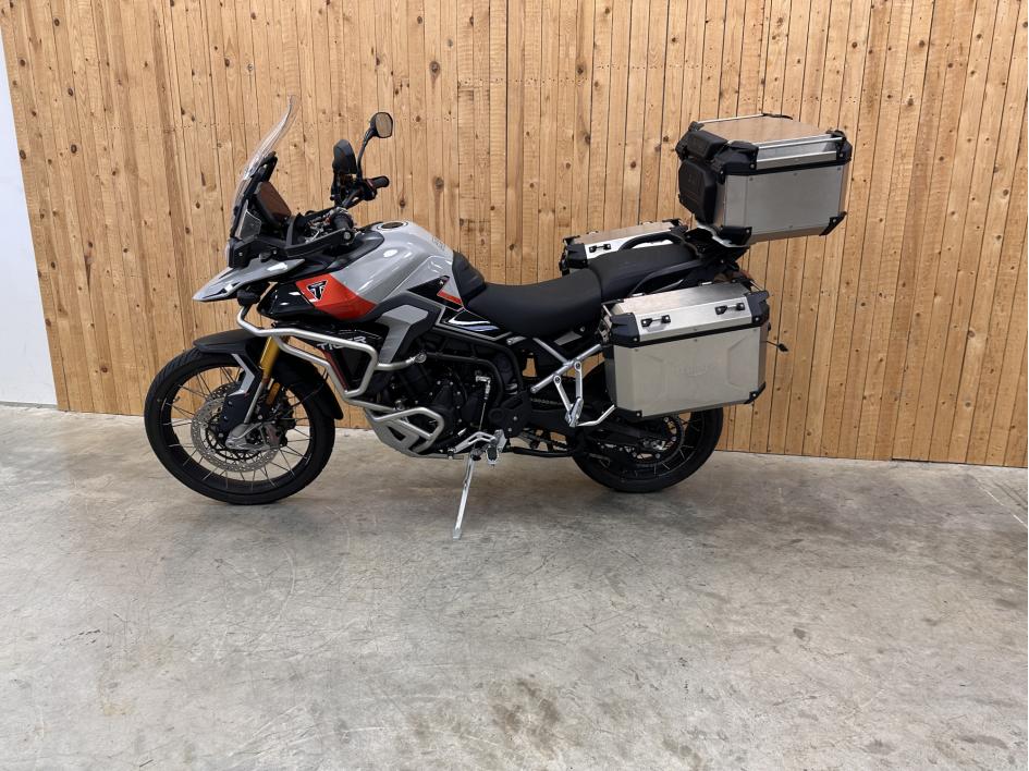 TRIUMPH TIGER 900 RALLY PRO
