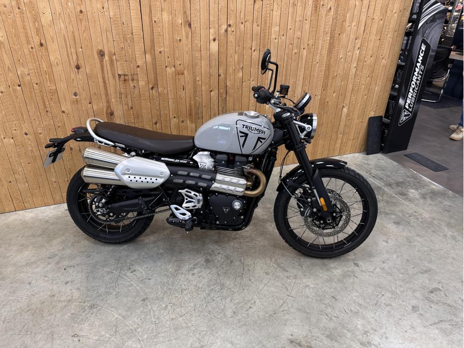 TRIUMPH SCRAMBLER 1200 X