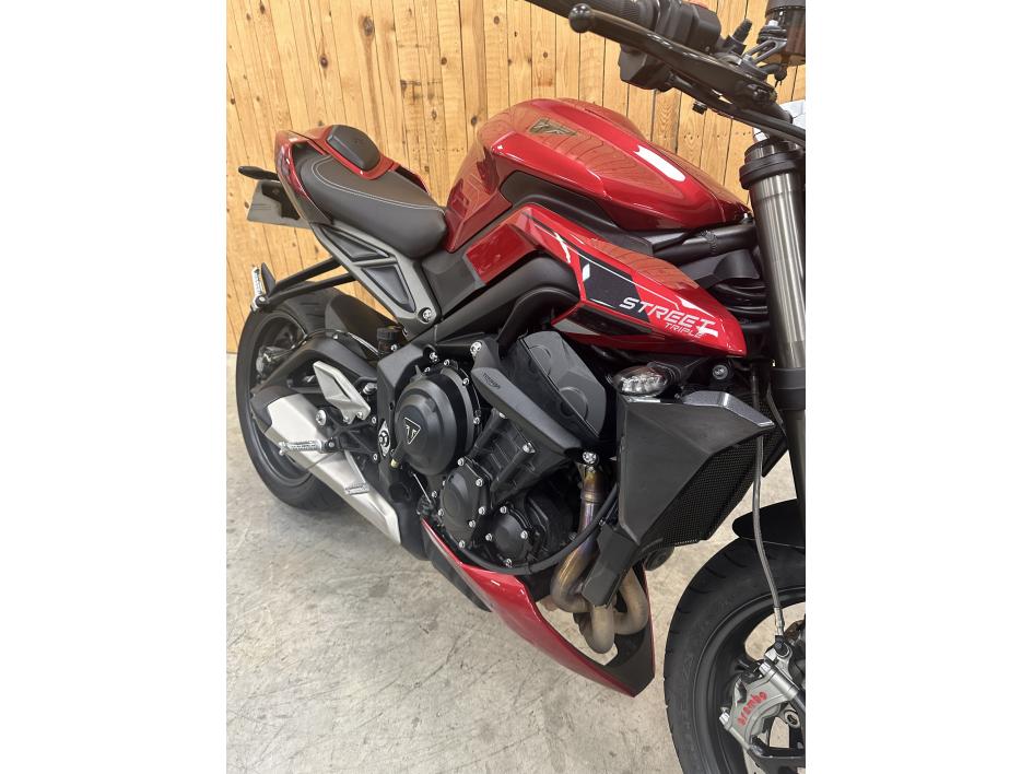 TRIUMPH STREET TRIPLE 765 RS