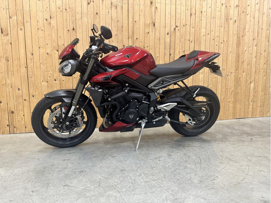 TRIUMPH STREET TRIPLE 765 RS