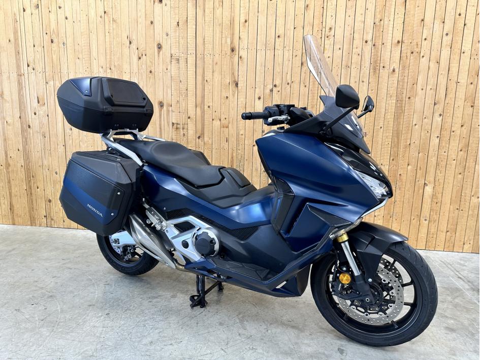 HONDA FORZA 750