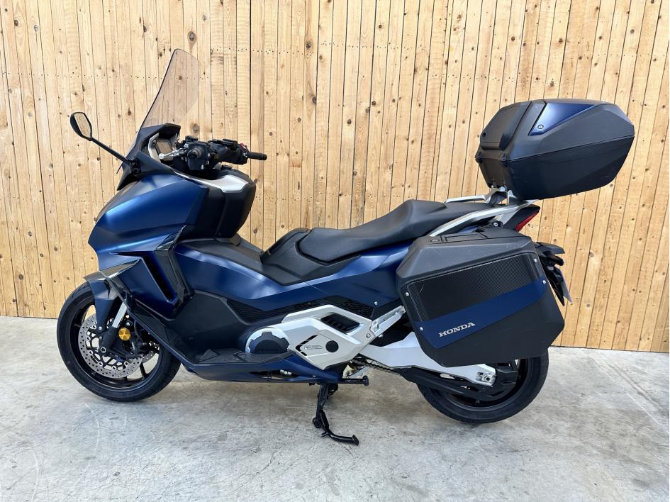 HONDA FORZA 750