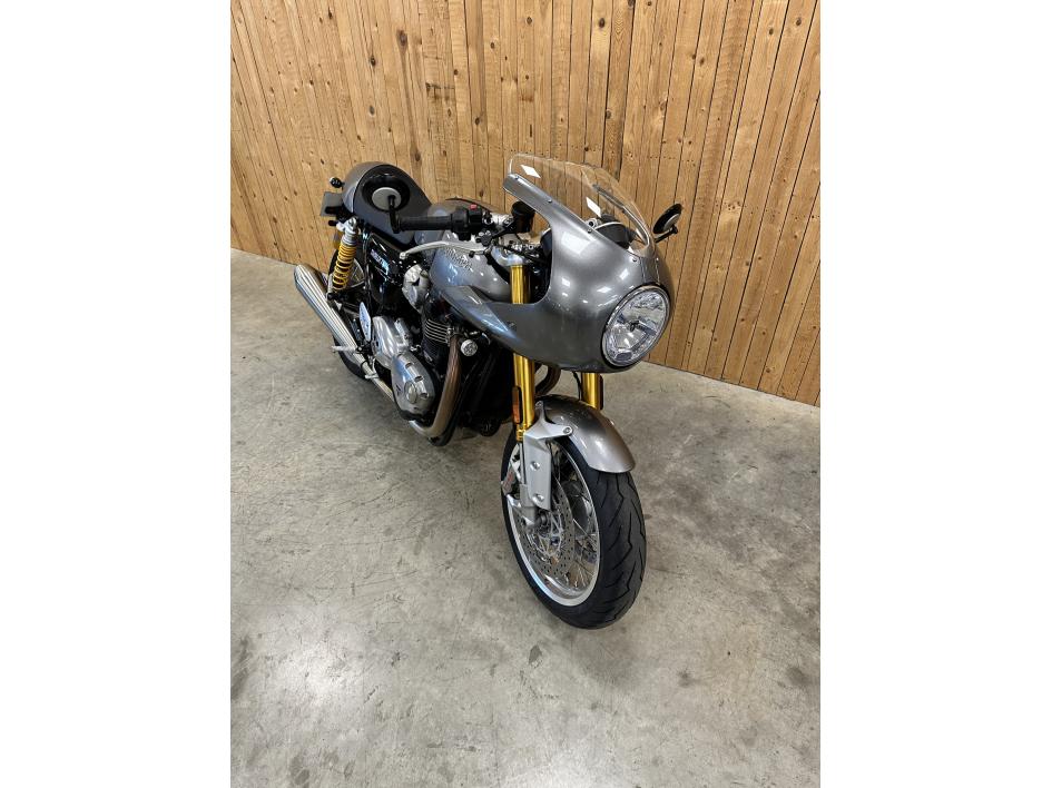 TRIUMPH THRUXTON 1200 R