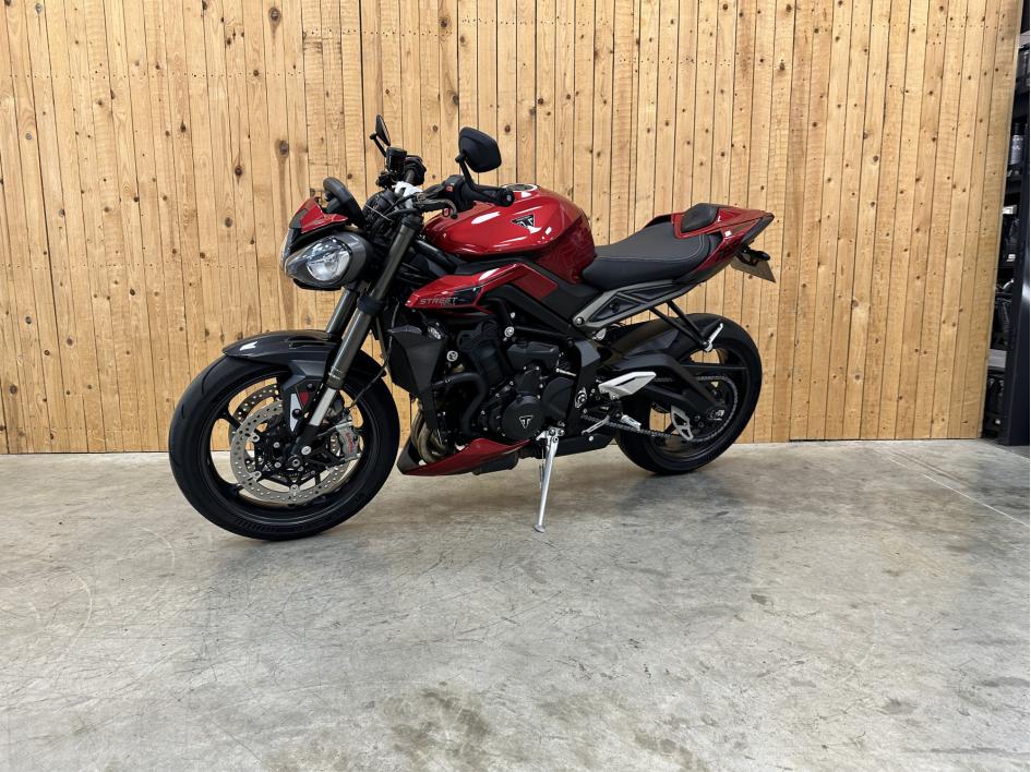 TRIUMPH STREET TRIPLE 765 RS