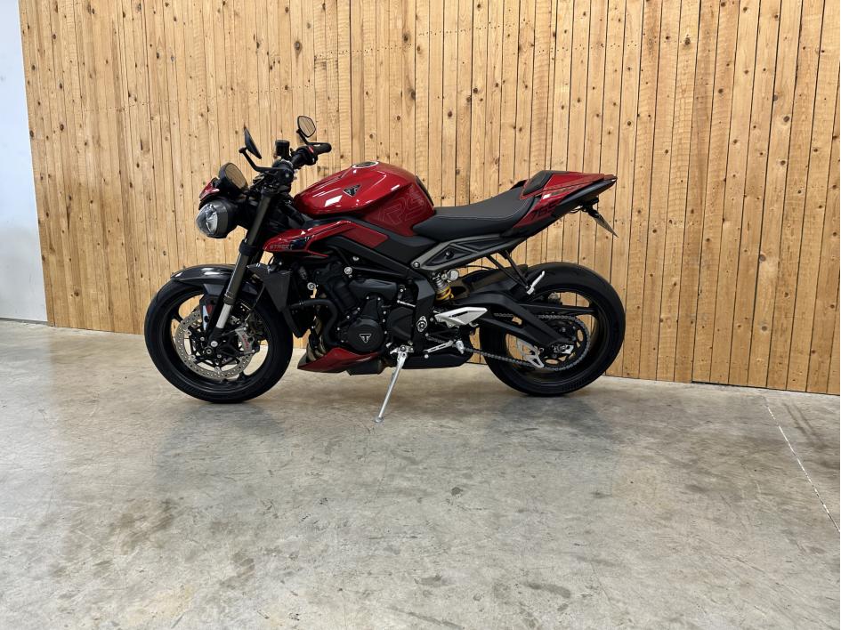 TRIUMPH STREET TRIPLE 765 RS