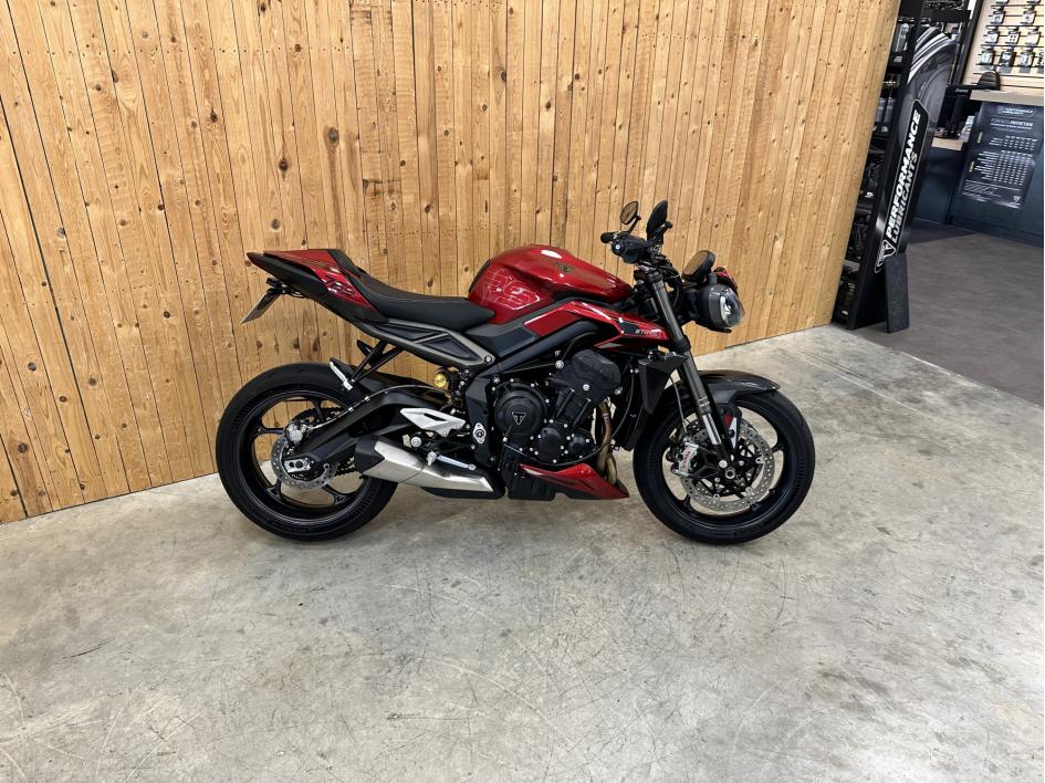 TRIUMPH STREET TRIPLE 765 RS