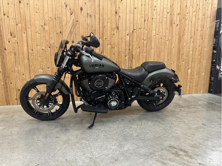 INDIAN CHIEF DARK HORSE
