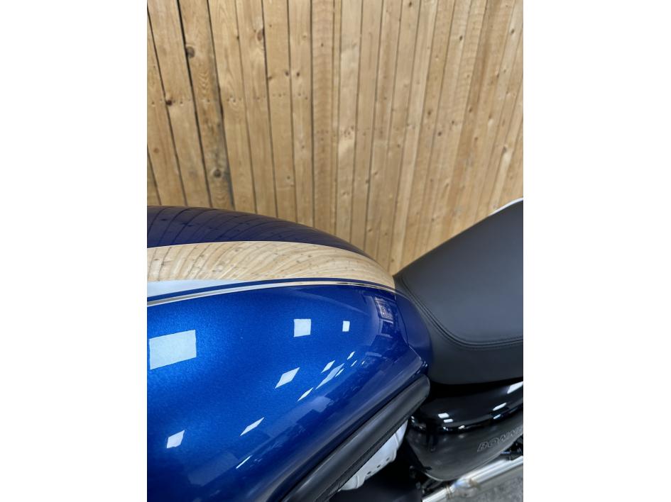 TRIUMPH BONNEVILLE T100 CHROME EDITION