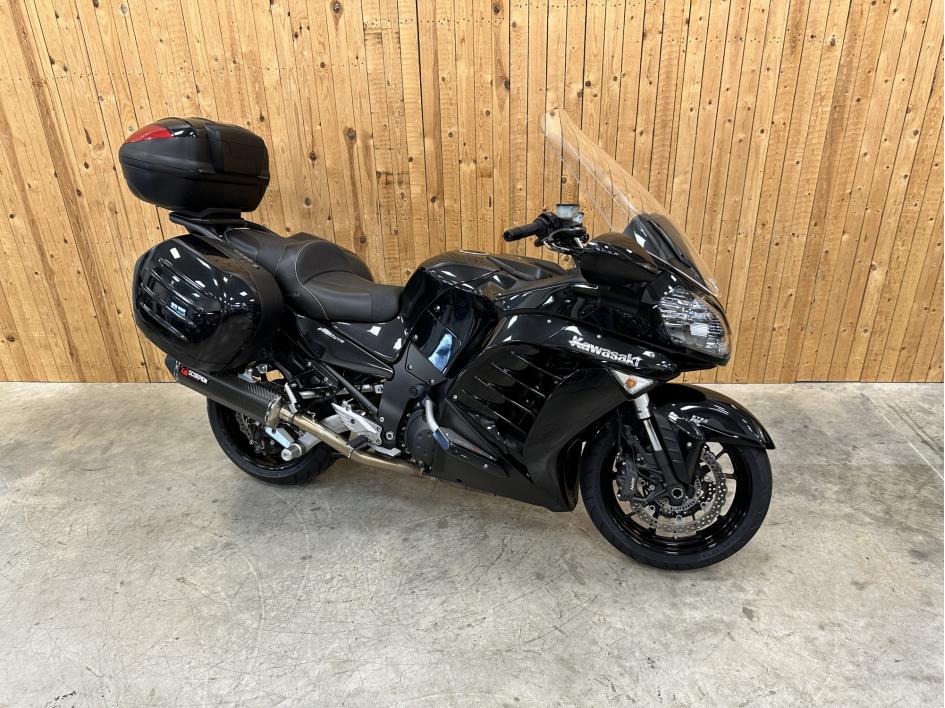 KAWASAKI GTR 1400