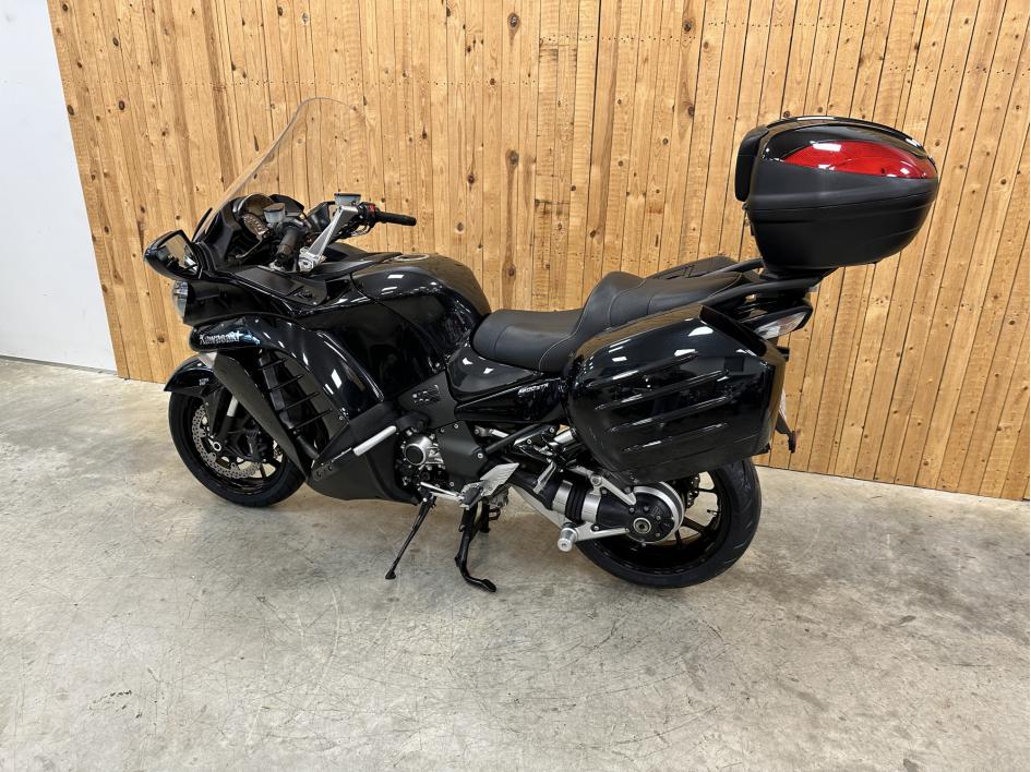 KAWASAKI GTR 1400