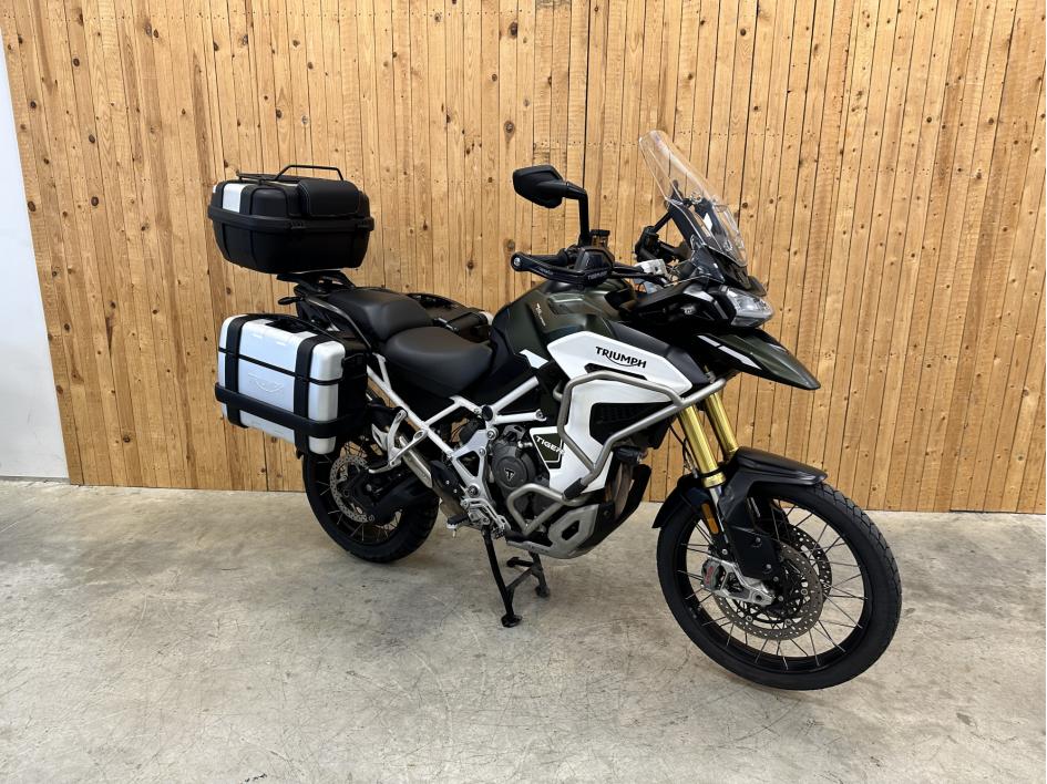 TRIUMPH TIGER 1200 RALLY EXPLORER