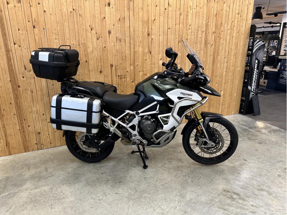 TRIUMPH TIGER 1200 RALLY EXPLORER
