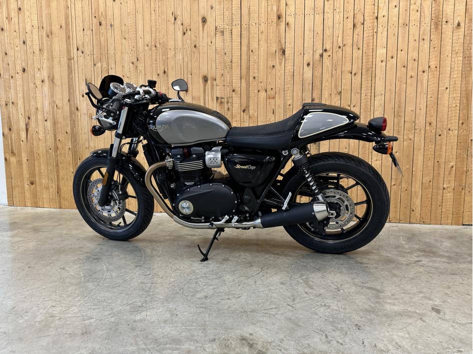 TRIUMPH STREET CUP