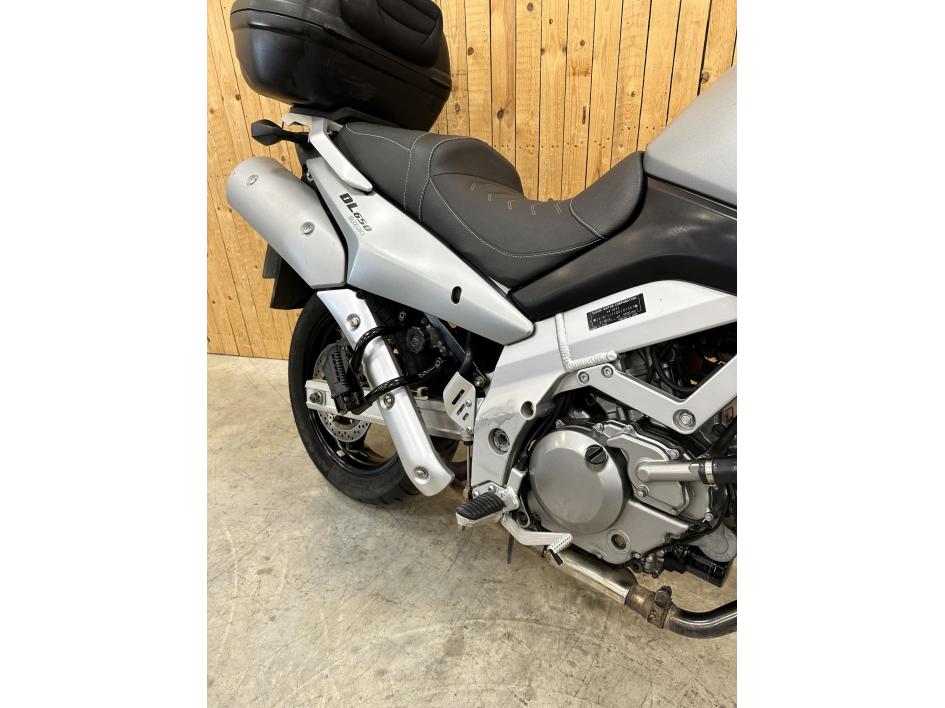 SUZUKI DL V-Strom 650