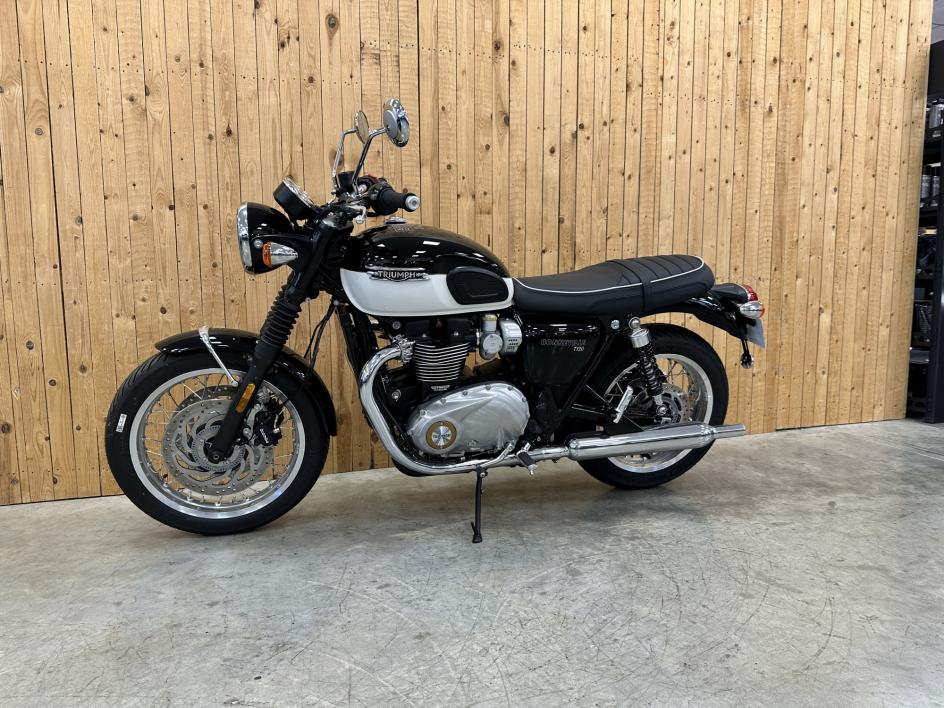 TRIUMPH BONNEVILLE T120