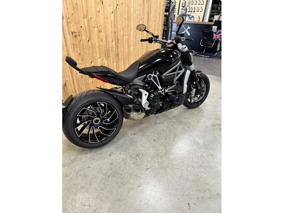 DUCATI X DIAVEL S BLACK