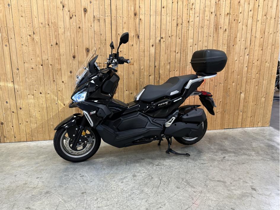 SCOOTER SYM ADX 125